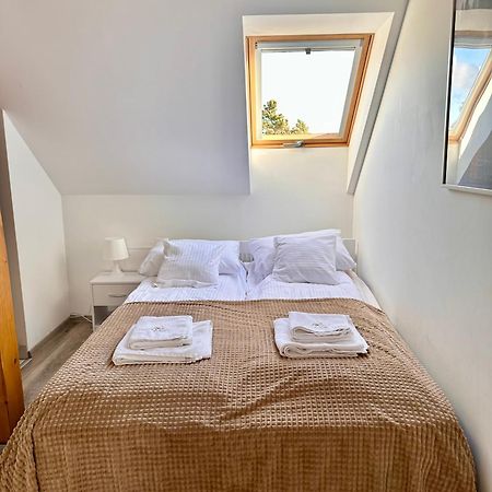 Klimatyczny Apartament Nr 8 Z Widokiem Na Gory Sowie 别拉瓦 外观 照片