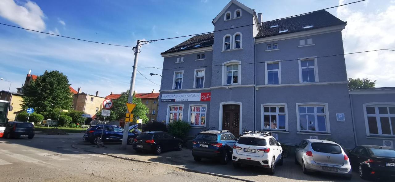 Klimatyczny Apartament Nr 8 Z Widokiem Na Gory Sowie 别拉瓦 外观 照片