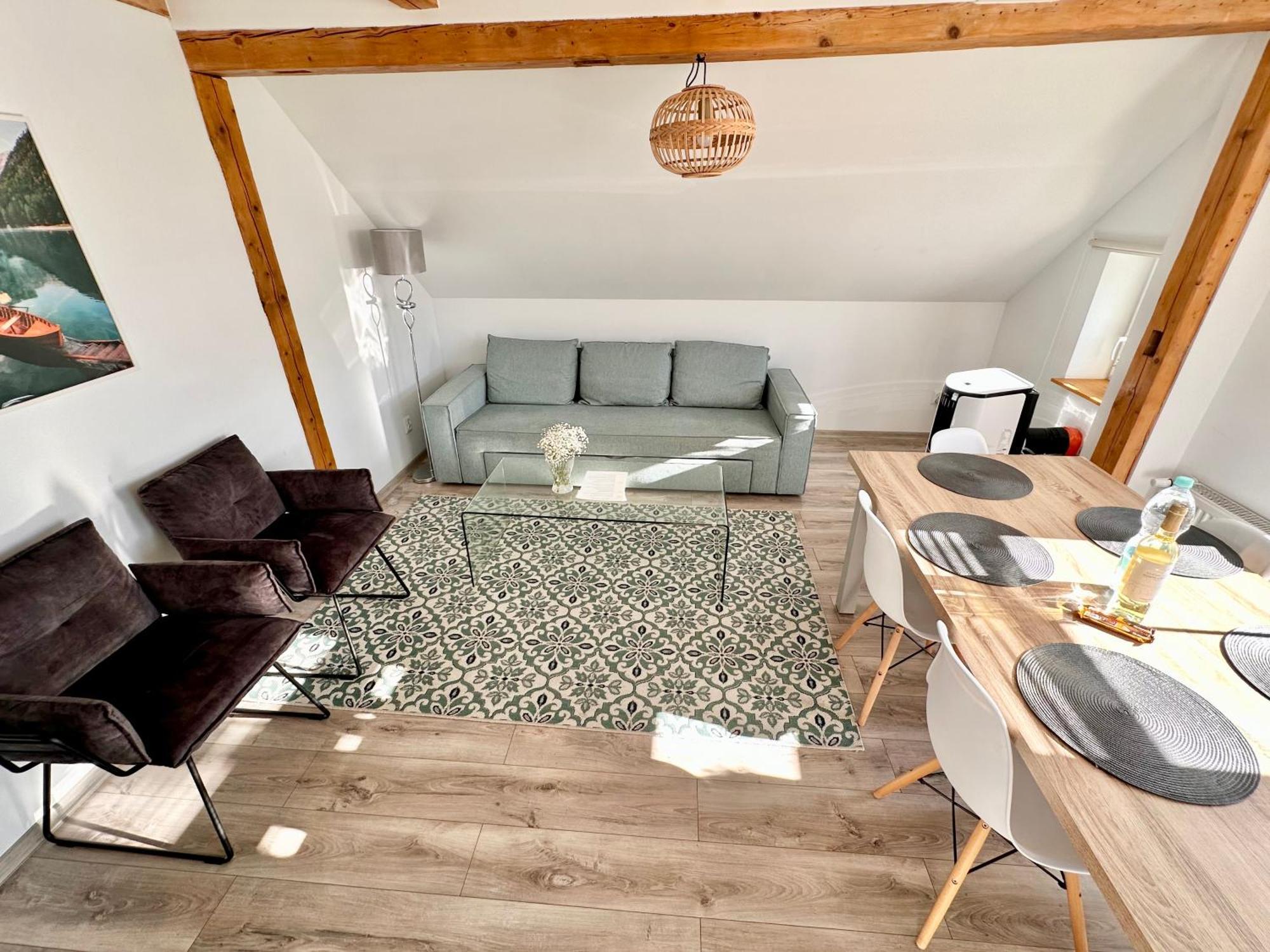 Klimatyczny Apartament Nr 8 Z Widokiem Na Gory Sowie 别拉瓦 外观 照片