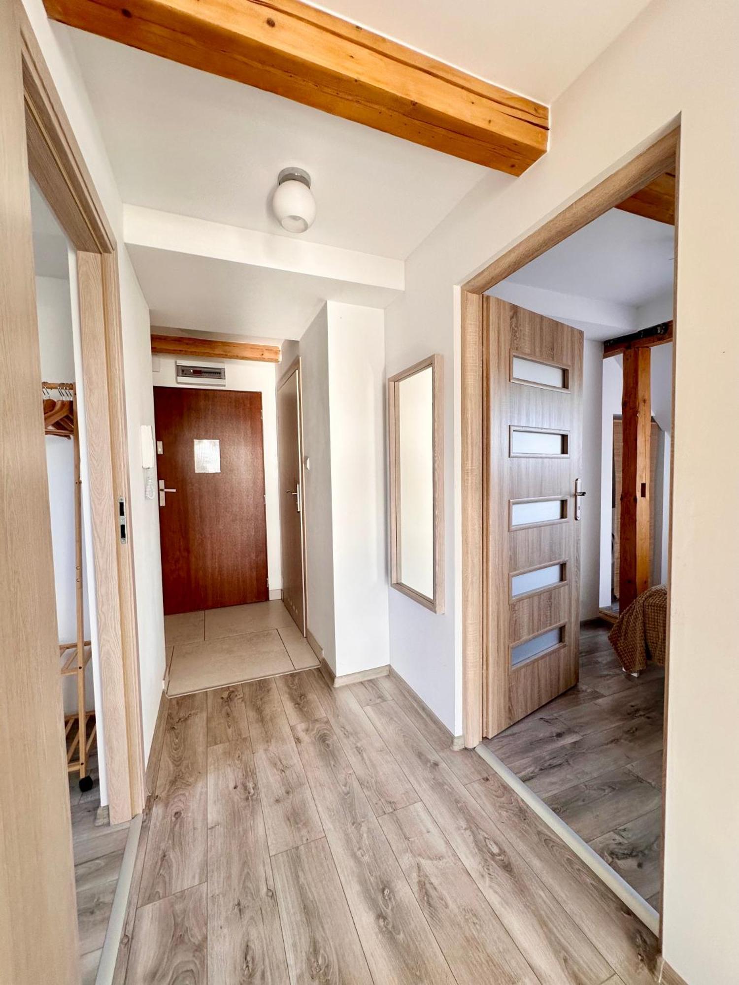 Klimatyczny Apartament Nr 8 Z Widokiem Na Gory Sowie 别拉瓦 外观 照片