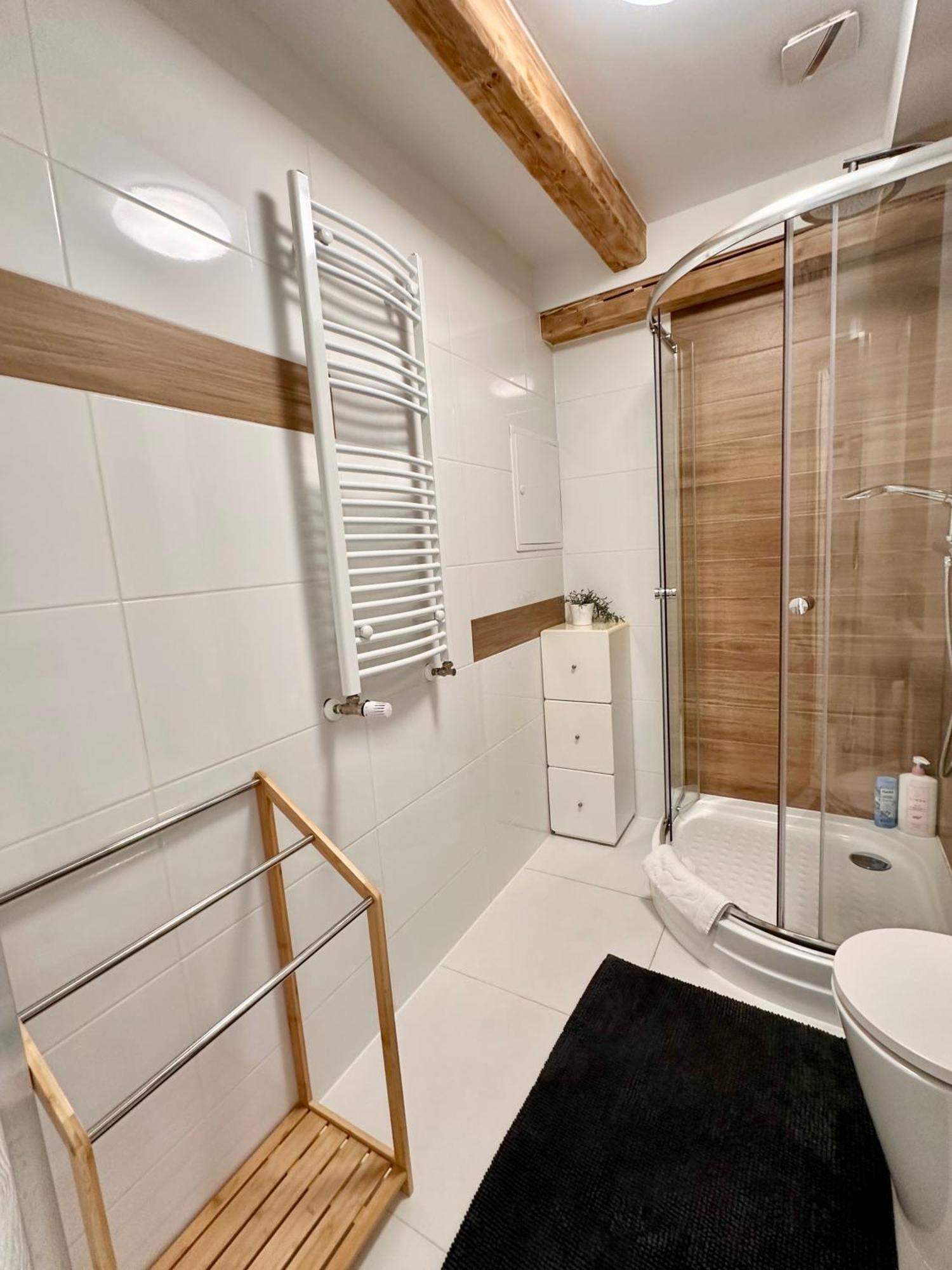 Klimatyczny Apartament Nr 8 Z Widokiem Na Gory Sowie 别拉瓦 外观 照片